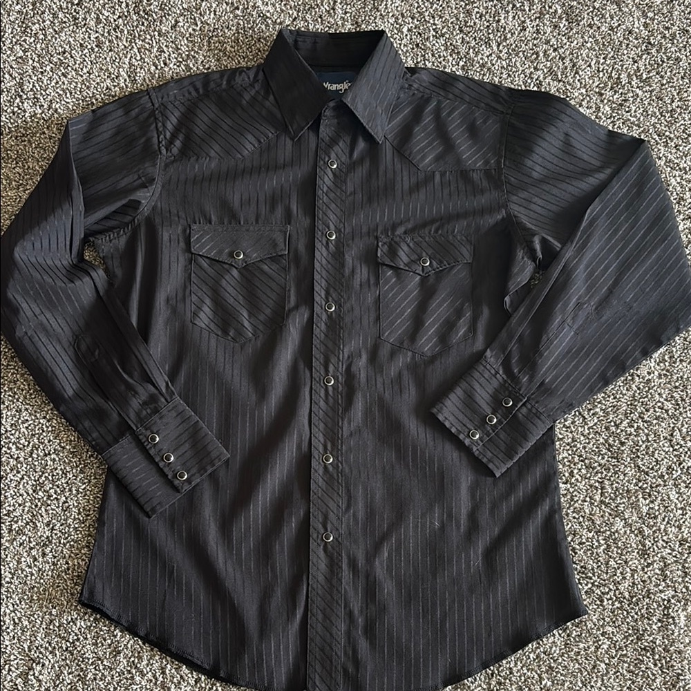 Wrangler Black Casual Button Down Shirt with Western Style